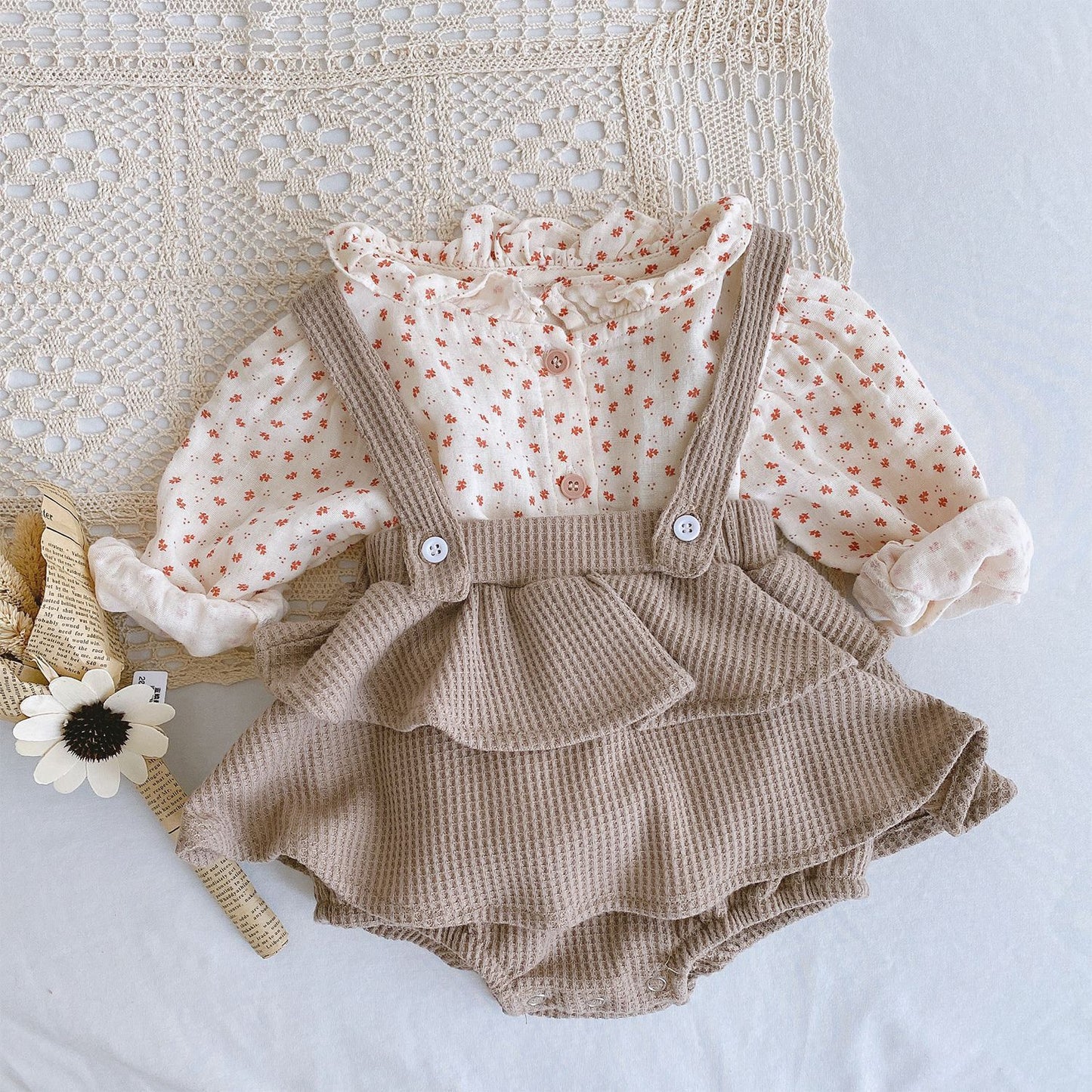 Soft and breathable, skin friendly for baby daily wear or outdoor wear. Great gift for your little one.
Occasion---Adorable baby gifts suitable for indoor, outdoor, baby photo, birthday gift, baby shower gifts, new year, Christmas, coming home outfit, and party or any occasion.