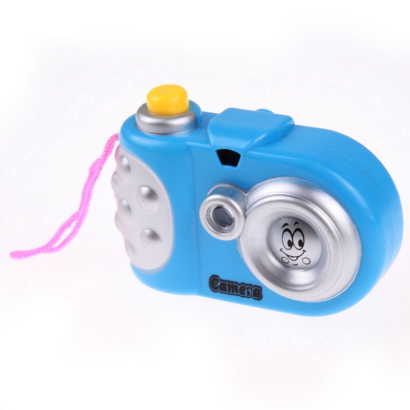 Kids toy camera with smiley face for pretend play
Pink and yellow cartoon-style kids toy camera with light and sound, ideal for toddler pretend play